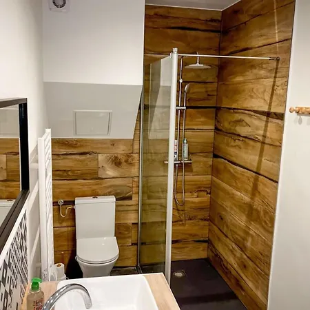Dess - Cozy Wifi - By Tgb Apartment